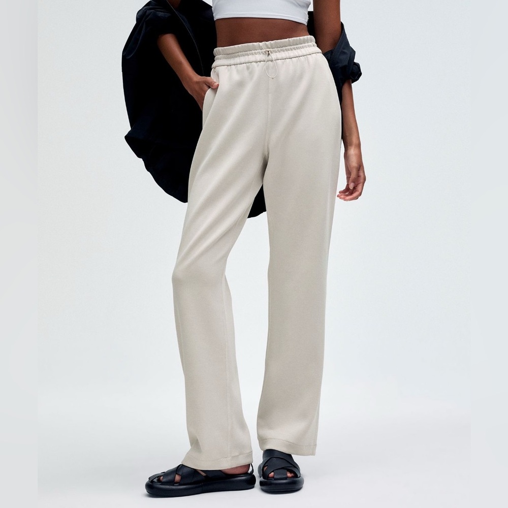 Lululemon softstream pant!!! 
- Only worn twice!